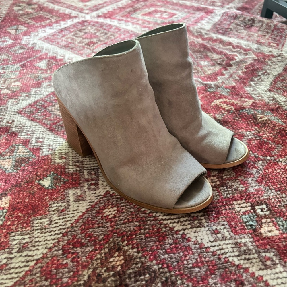 Steve Madden Nolla Suede Mule in Gray size 6M - Picture 2 of 9